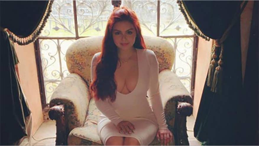 1280_ariel_winter_easter_instagram_ren640